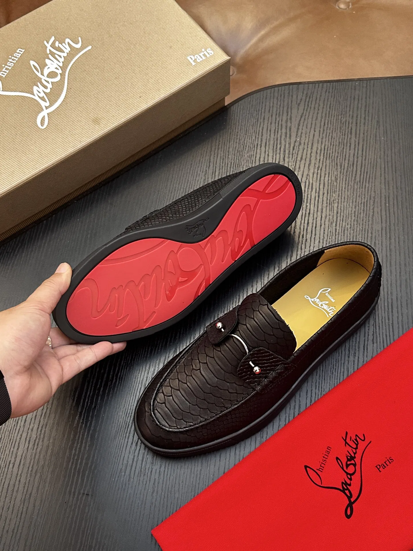 LOUBOUTIN 27FW EIYCUJO 002 로퍼 63