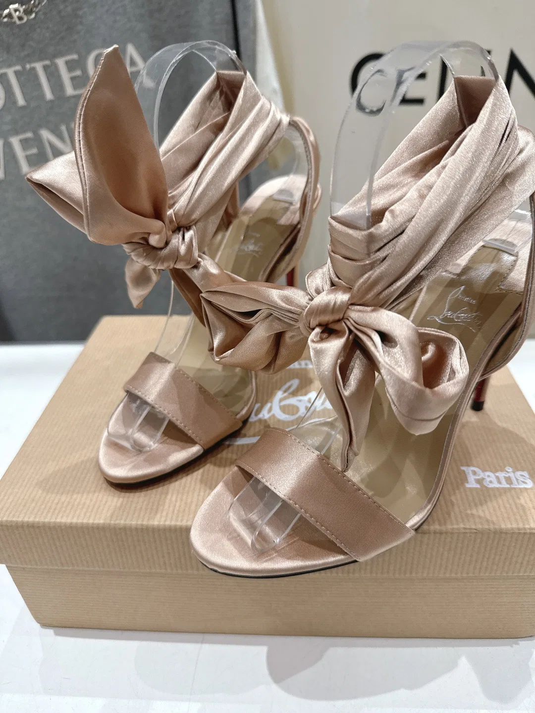 LOUBOUTIN 27FW MSFBUNF 002 구두 7