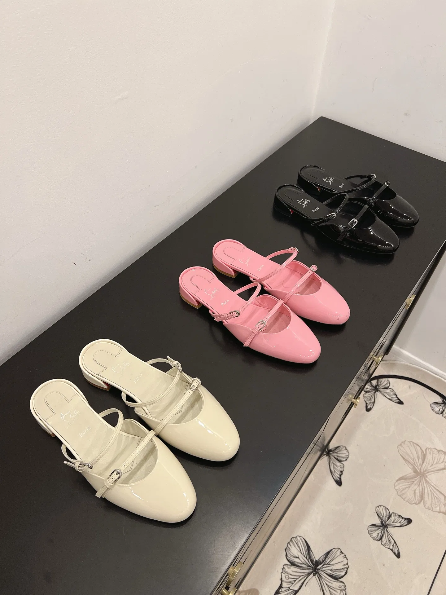 LOUBOUTIN 27FW MSFBUNF 003 플랫슈즈 30