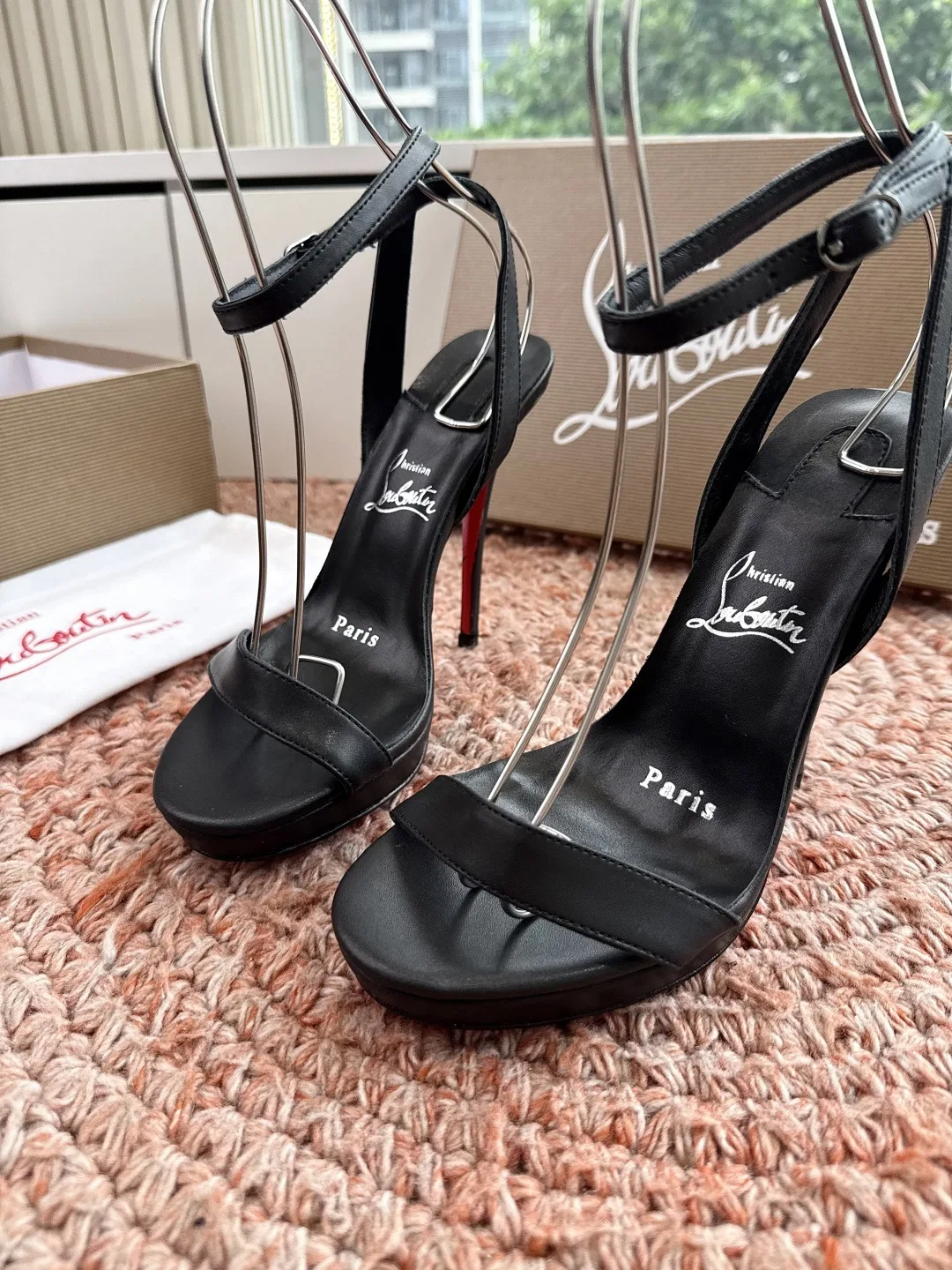 LOUBOUTIN 27FW MSFBUNF 009 구두 16