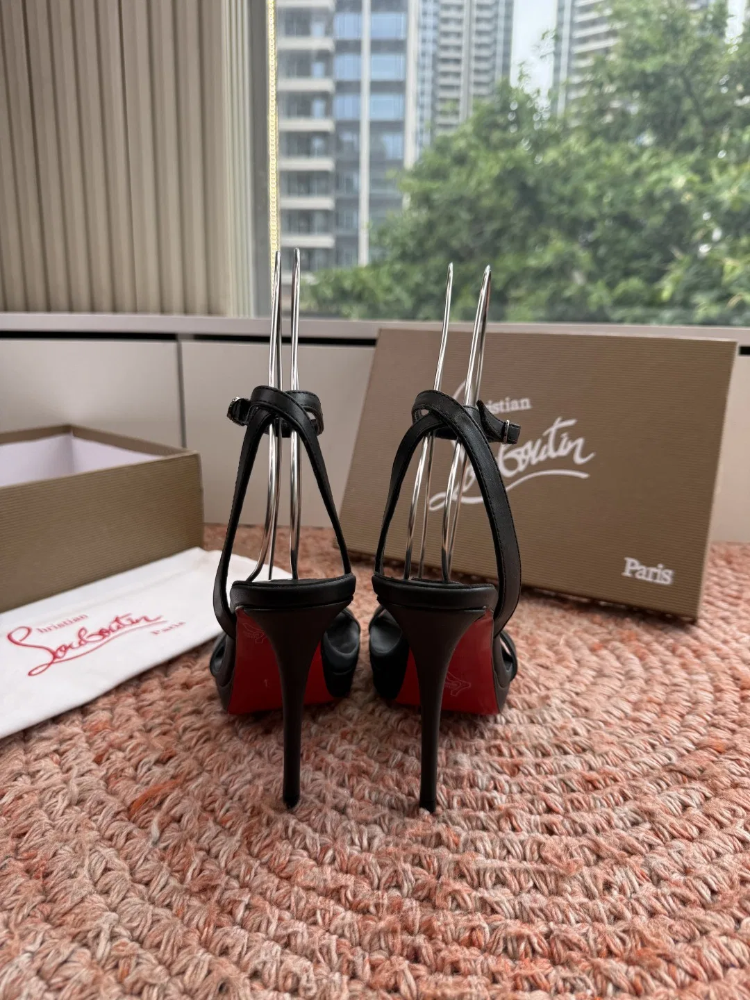 LOUBOUTIN 27FW MSFBUNF 009 구두 18