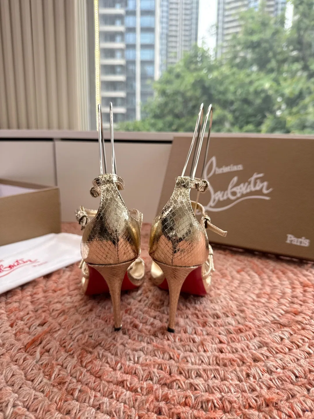LOUBOUTIN 27FW MSFBUNF 010 구두 17