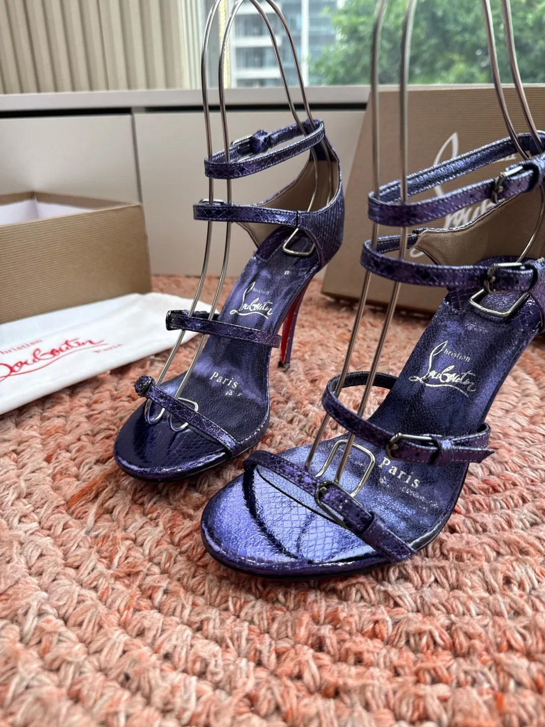 LOUBOUTIN 27FW MSFBUNF 010 구두 25