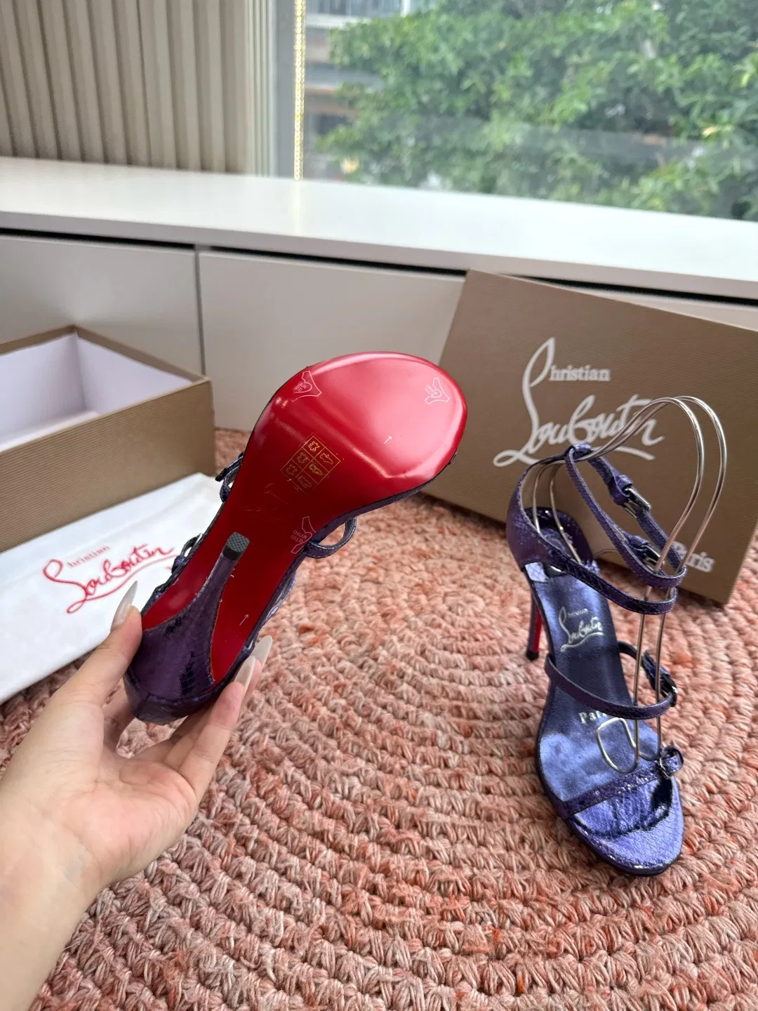 LOUBOUTIN 27FW MSFBUNF 010 구두 27
