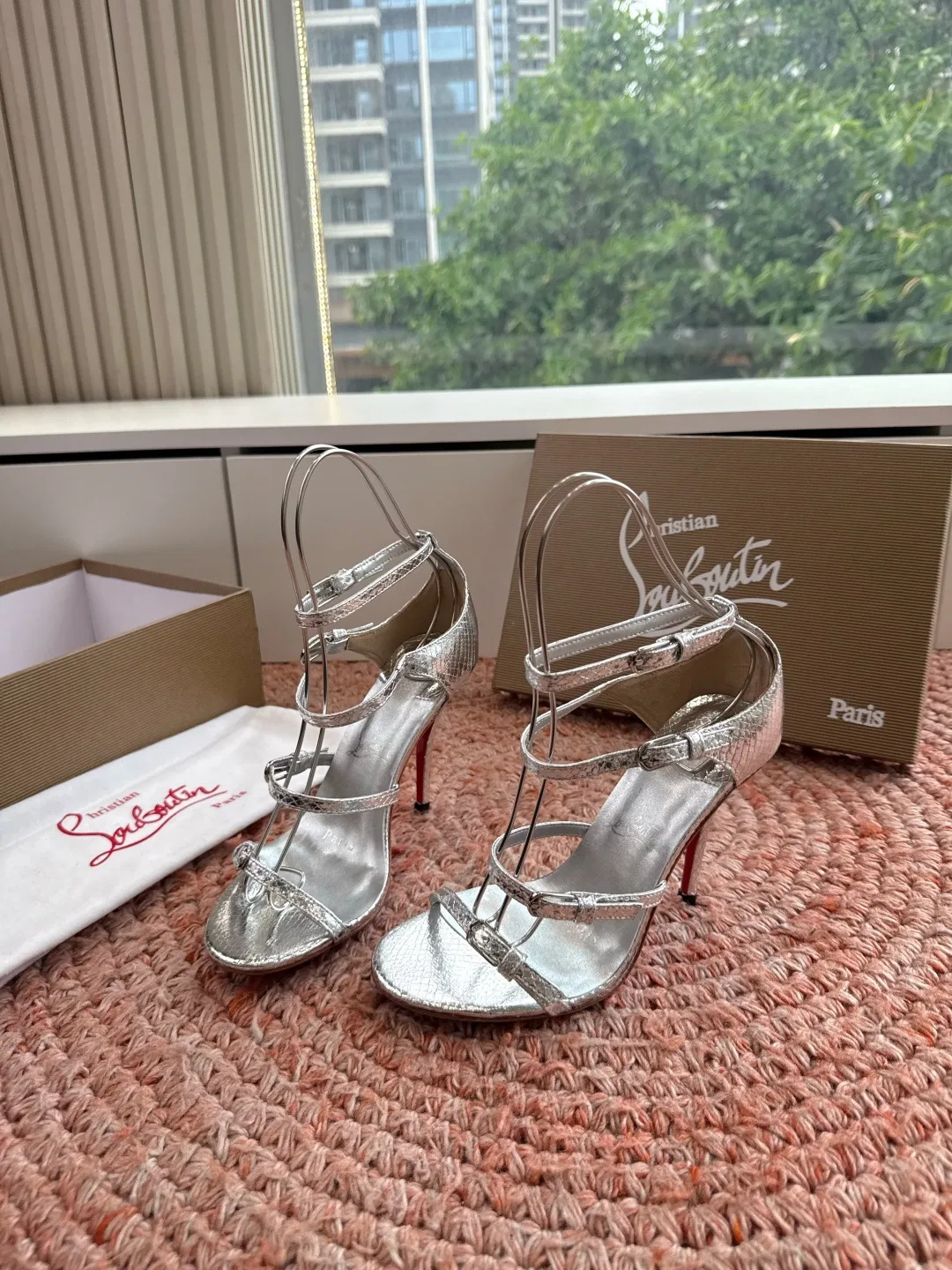 LOUBOUTIN 27FW MSFBUNF 010 구두 29