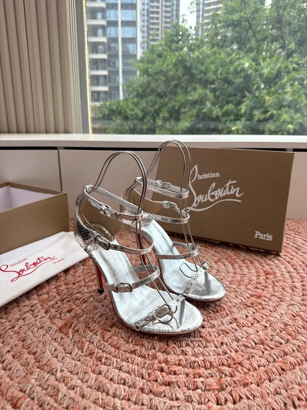 LOUBOUTIN 27FW MSFBUNF 010 구두 33