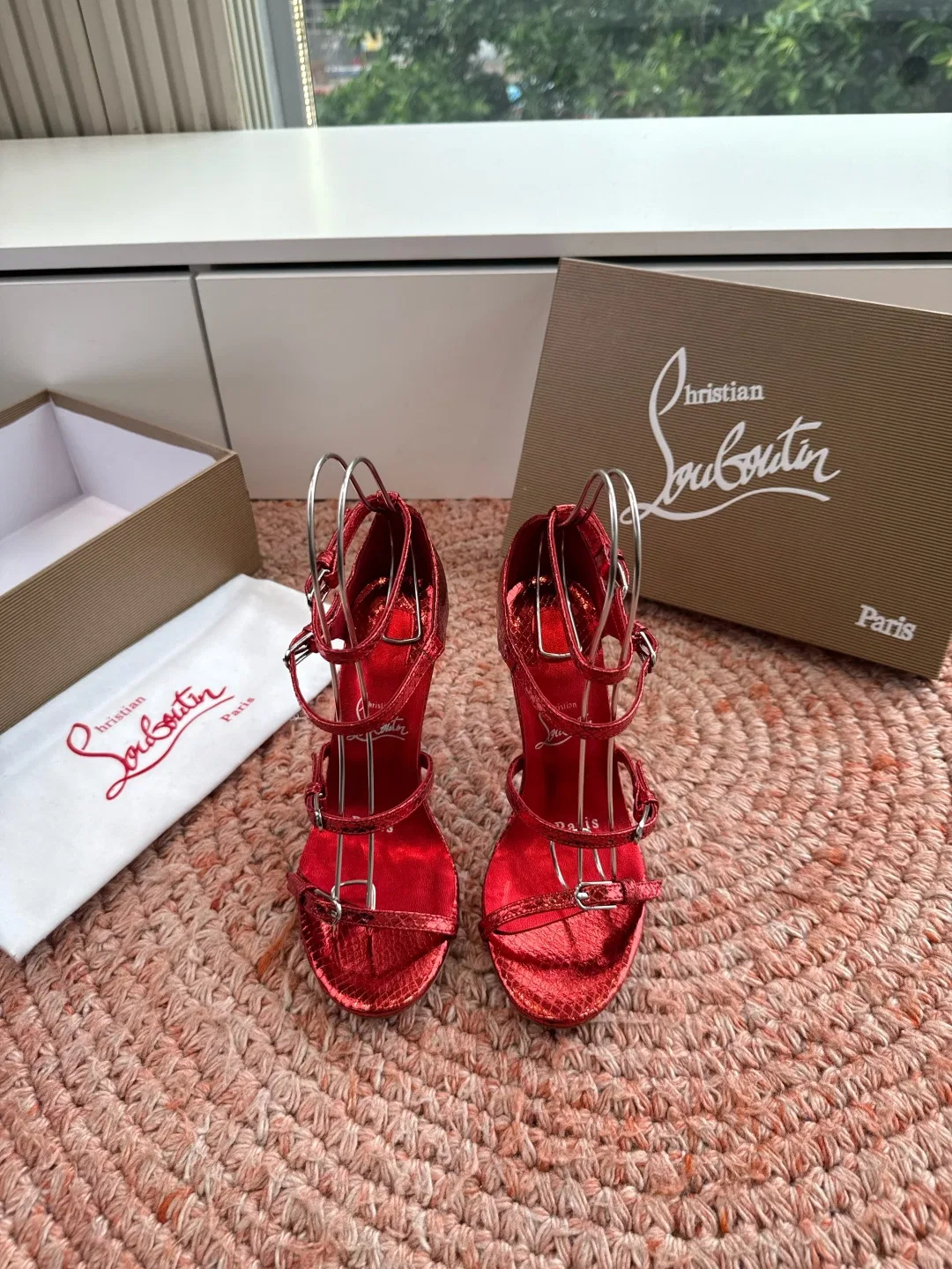 LOUBOUTIN 27FW MSFBUNF 010 구두 37