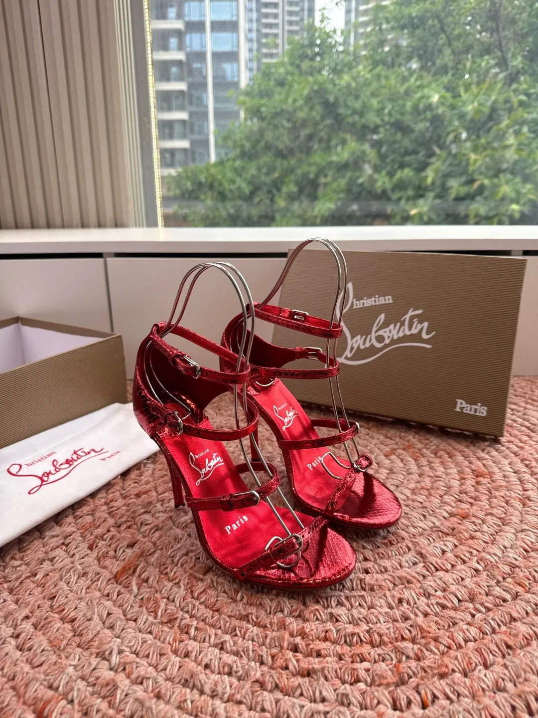 LOUBOUTIN 27FW MSFBUNF 010 구두 41