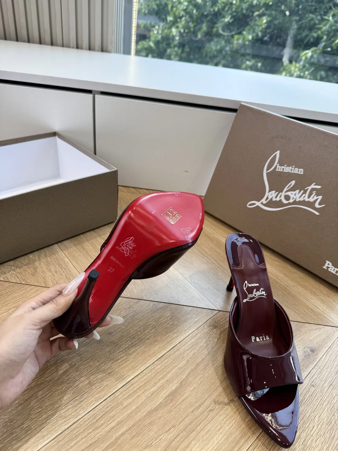 LOUBOUTIN 27FW MSFBUNF 012 구두 18