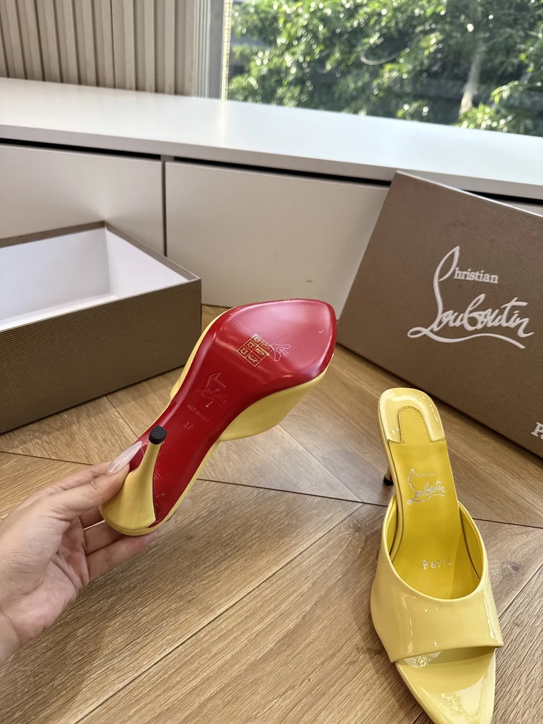 LOUBOUTIN 27FW MSFBUNF 012 구두 36