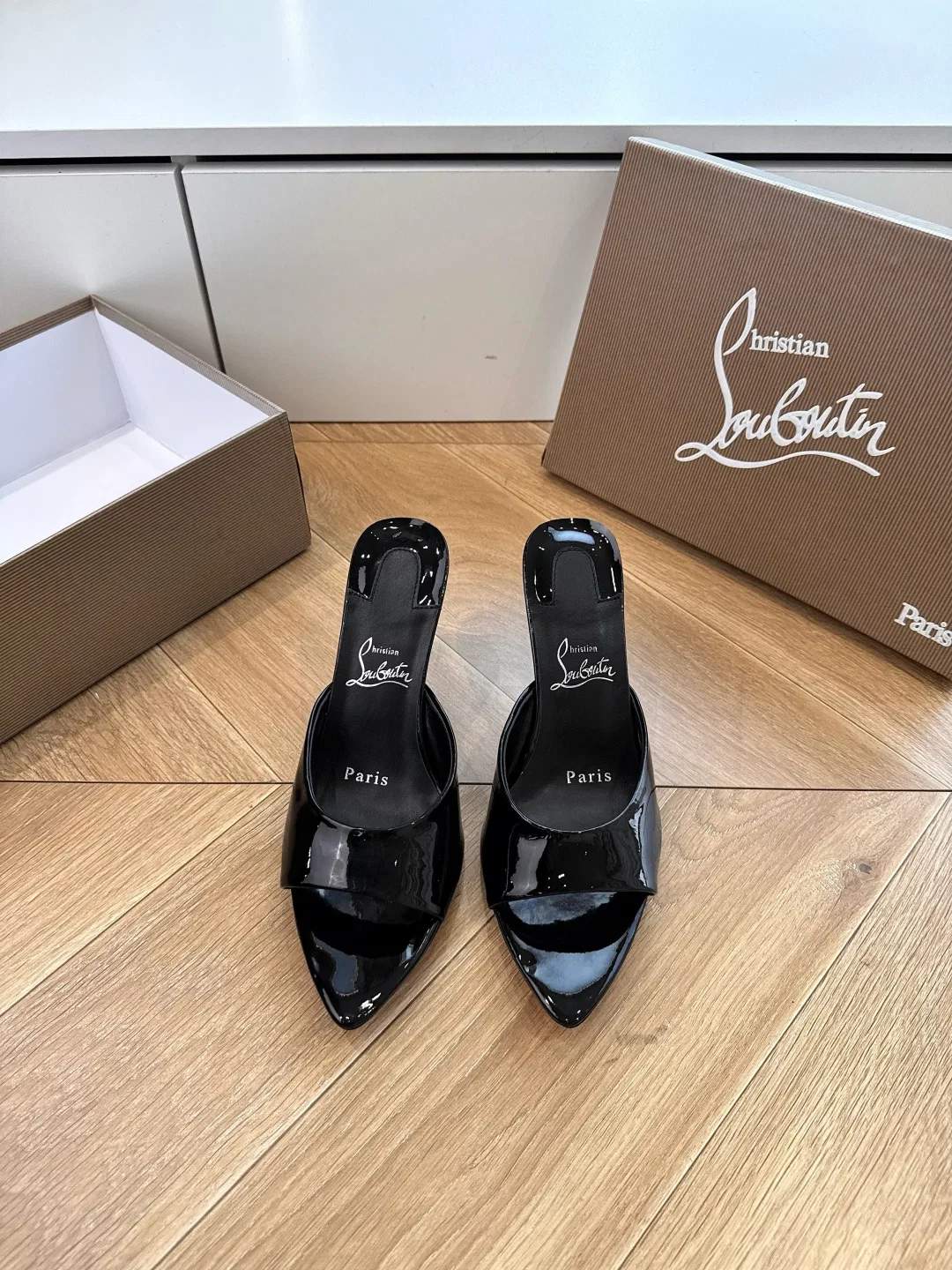 LOUBOUTIN 27FW MSFBUNF 012 구두 37