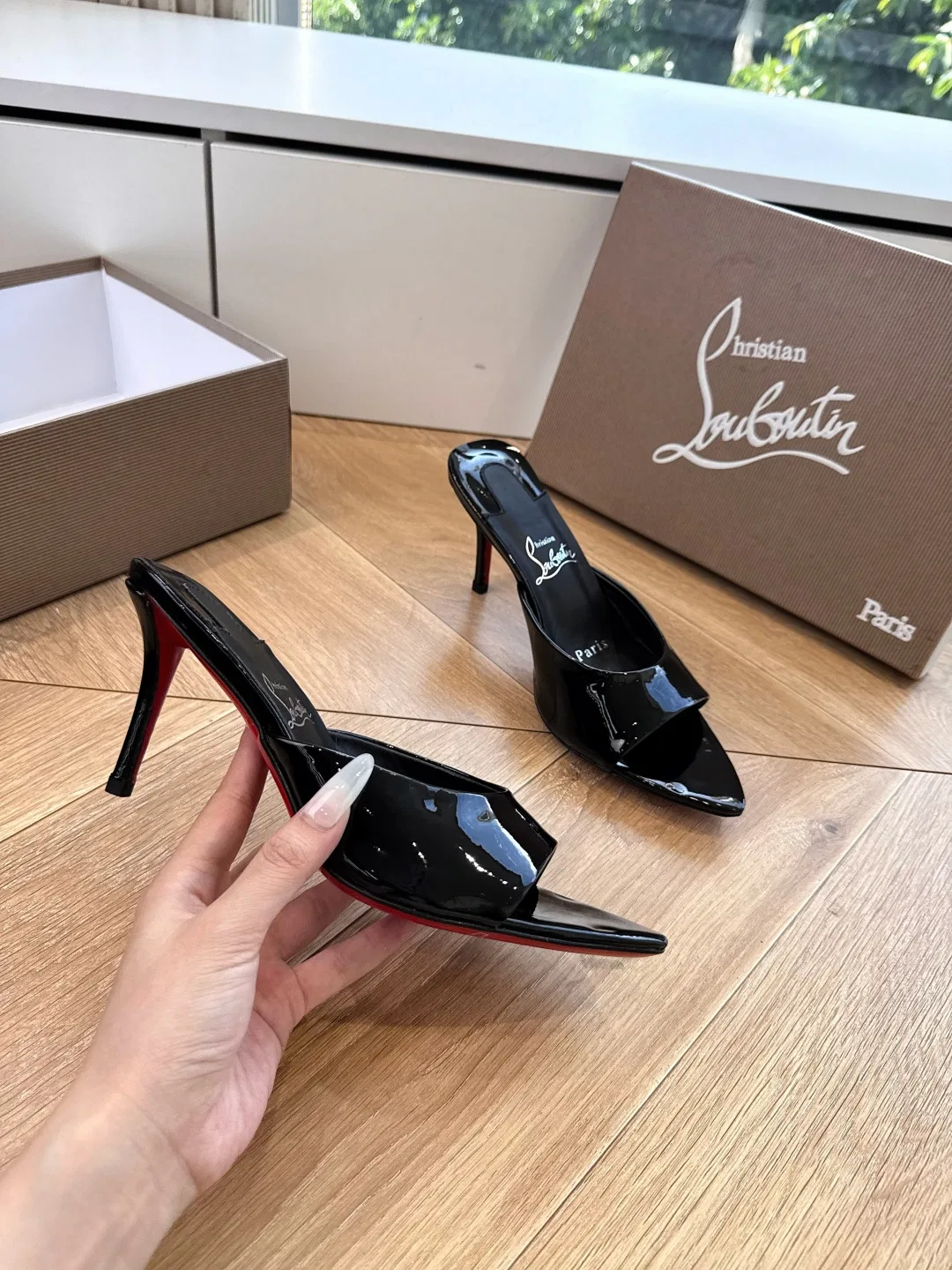 LOUBOUTIN 27FW MSFBUNF 012 구두 41