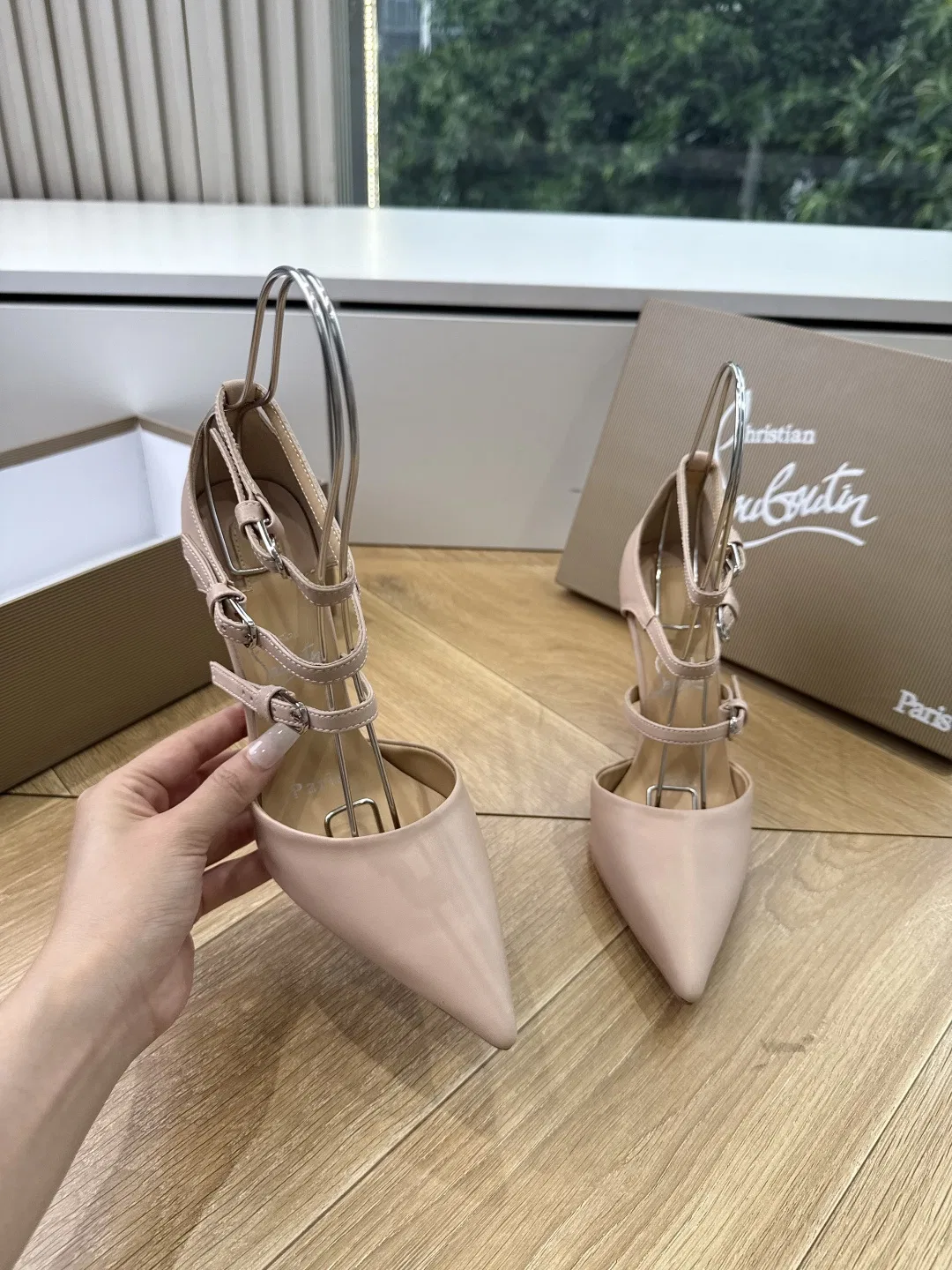 LOUBOUTIN 27FW MSFBUNF 014 구두 12