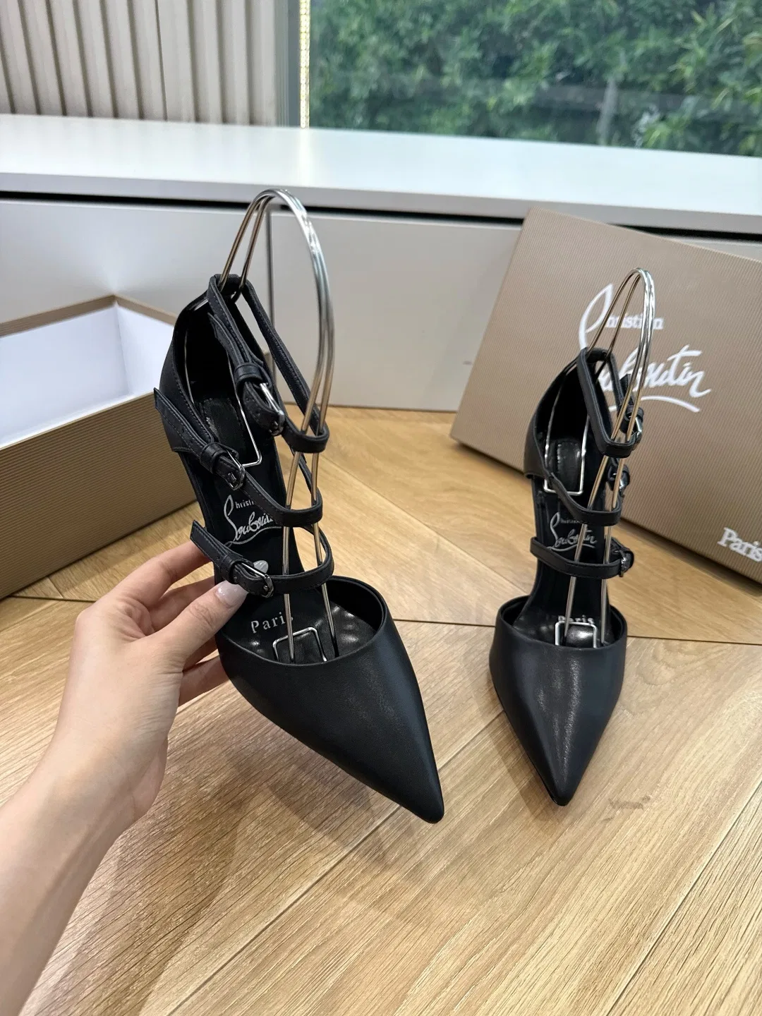 LOUBOUTIN 27FW MSFBUNF 014 구두 21