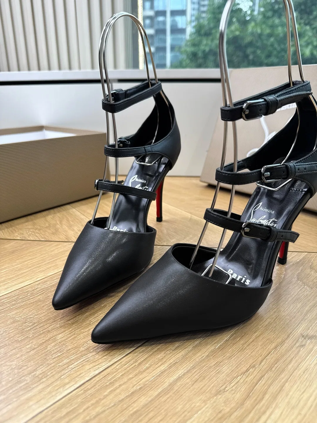 LOUBOUTIN 27FW MSFBUNF 014 구두 24