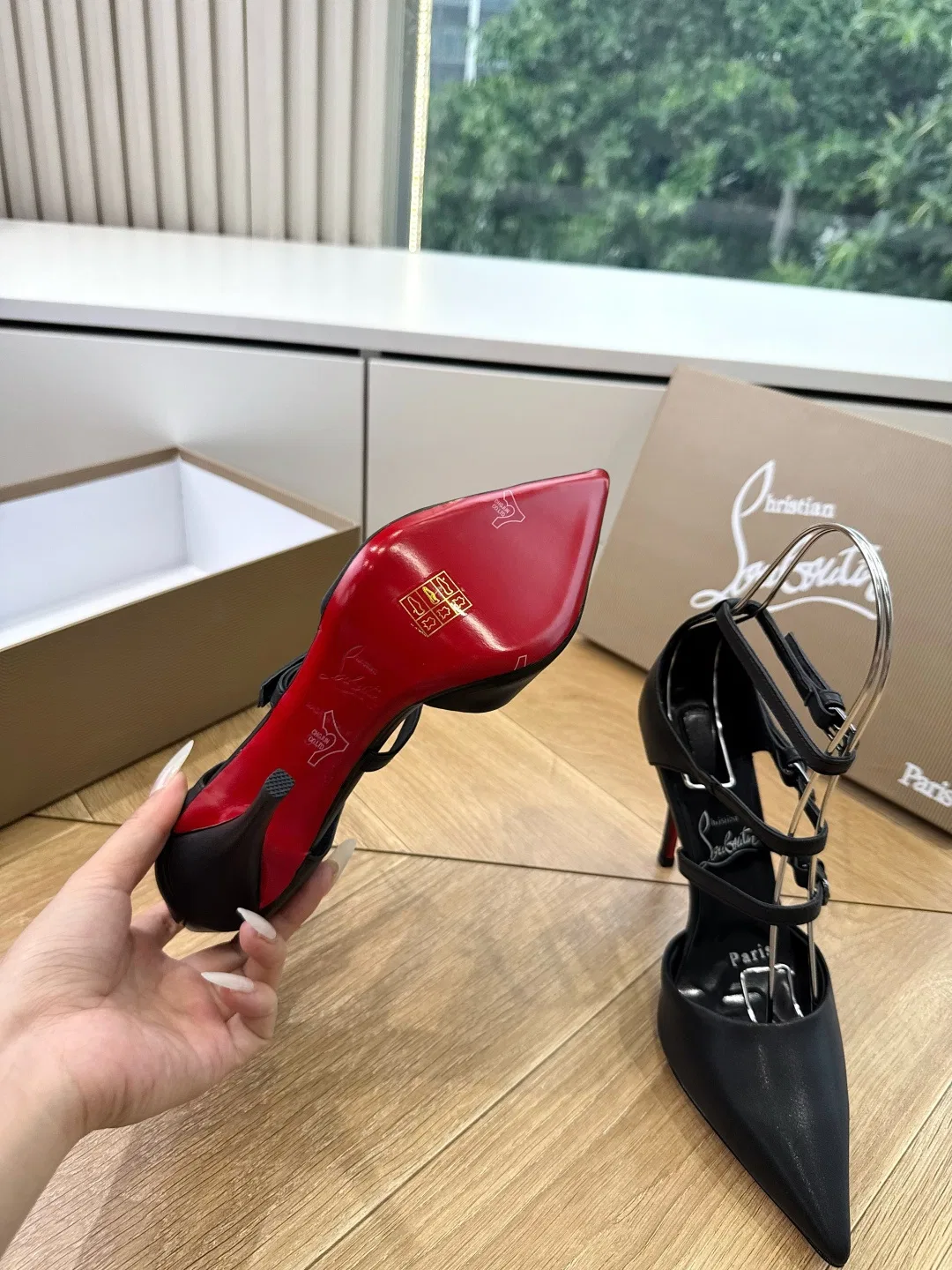 LOUBOUTIN 27FW MSFBUNF 014 구두 26