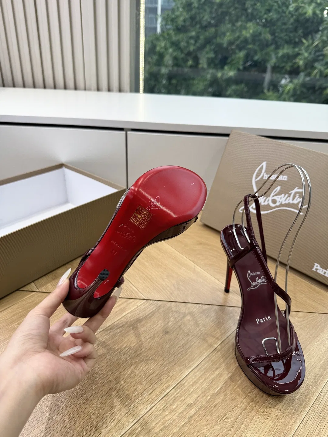 LOUBOUTIN 27FW MSFBUNF 015 구두 9