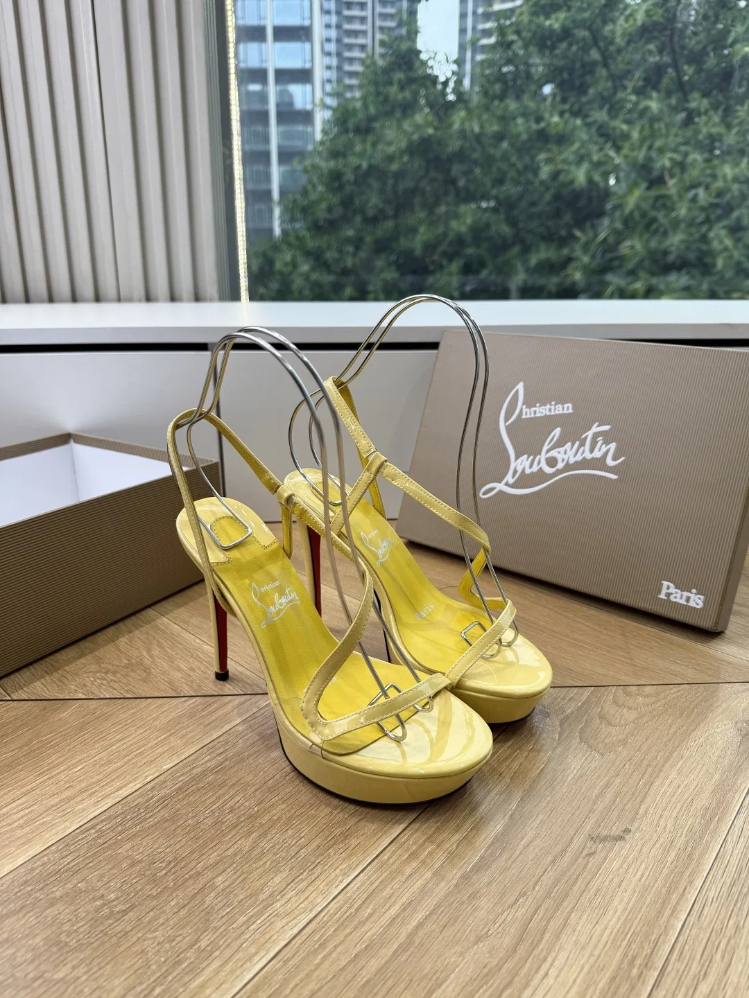 LOUBOUTIN 27FW MSFBUNF 015 구두 15
