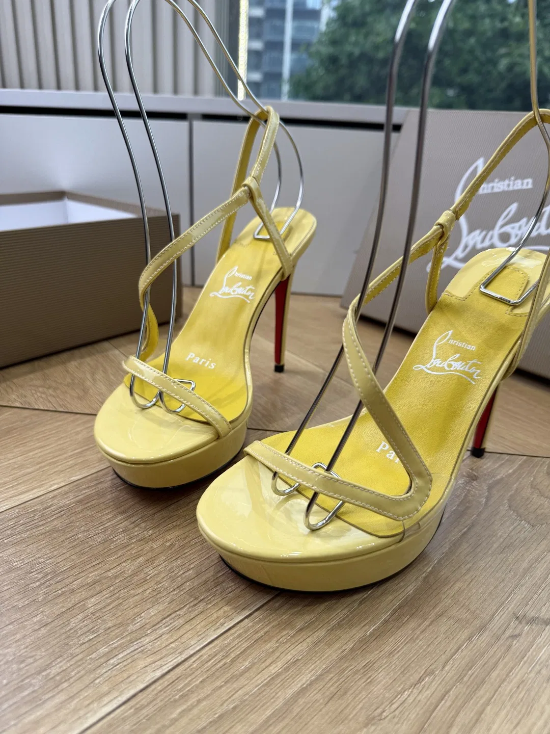 LOUBOUTIN 27FW MSFBUNF 015 구두 16