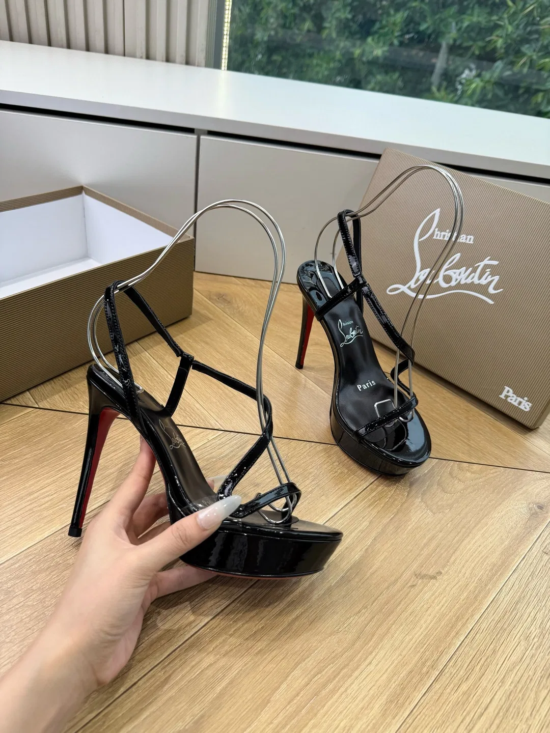 LOUBOUTIN 27FW MSFBUNF 015 구두 23