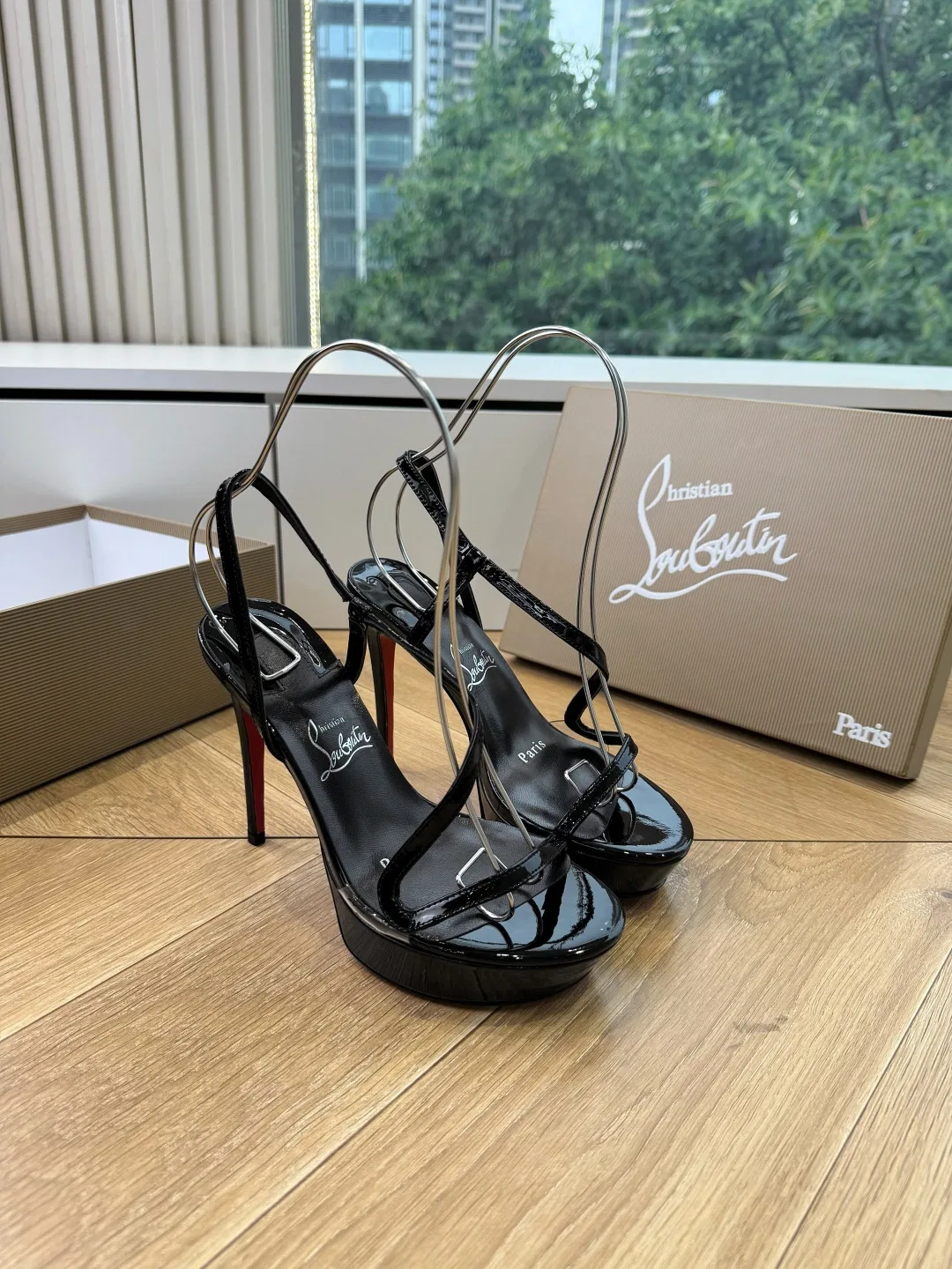 LOUBOUTIN 27FW MSFBUNF 015 구두 24