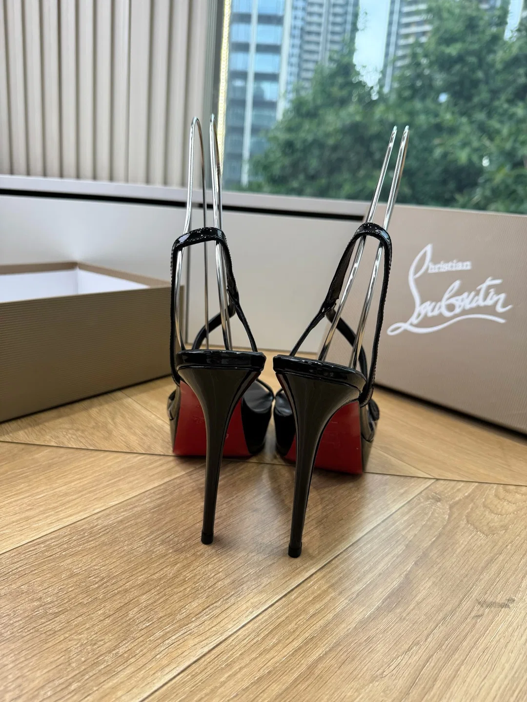 LOUBOUTIN 27FW MSFBUNF 015 구두 26