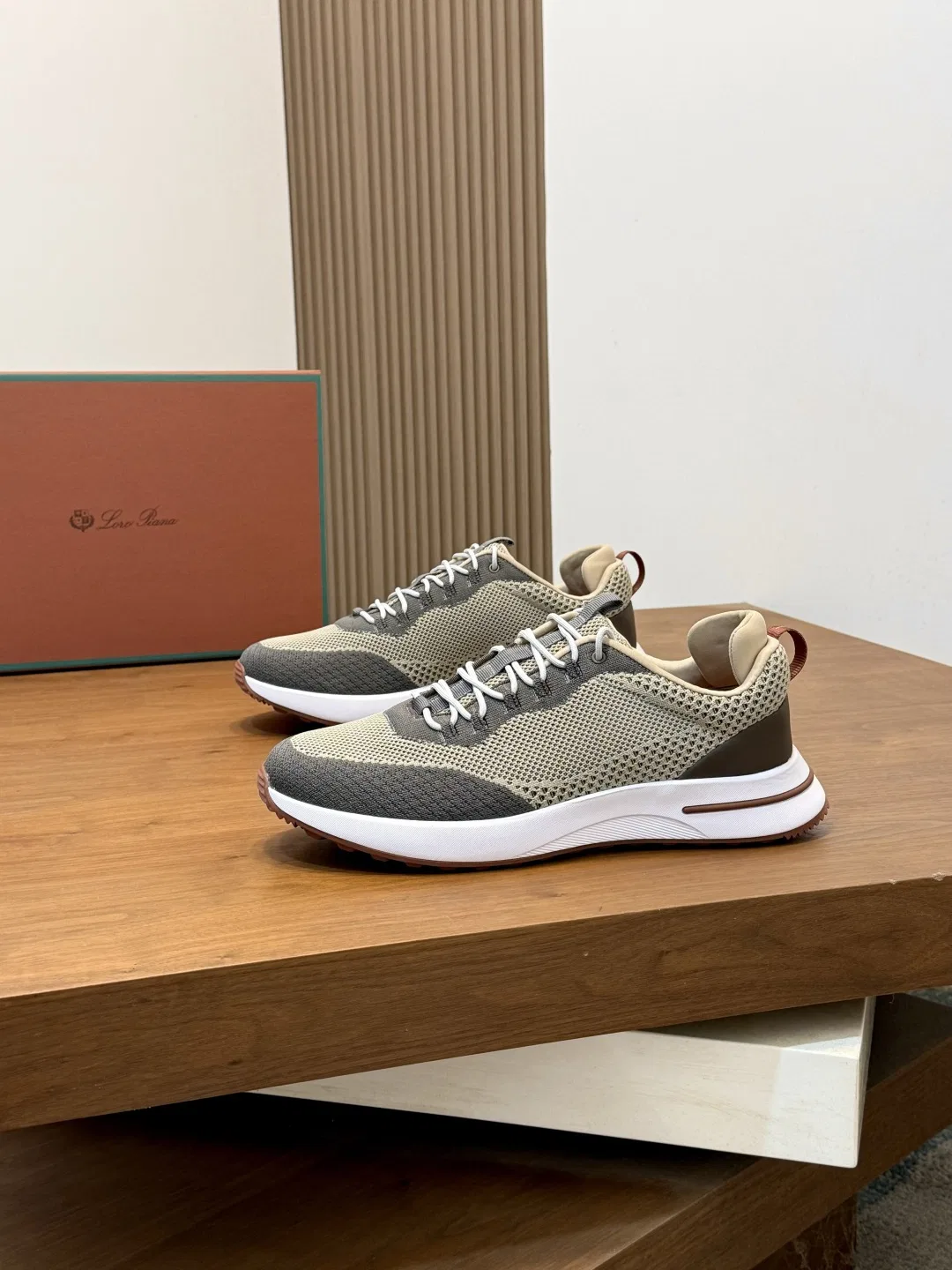 LP 27FW GKJJQIF 001 스니커즈 20