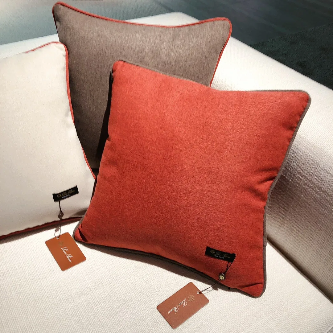 LP 27FW IRTIRQO 004 쇼파베게 27