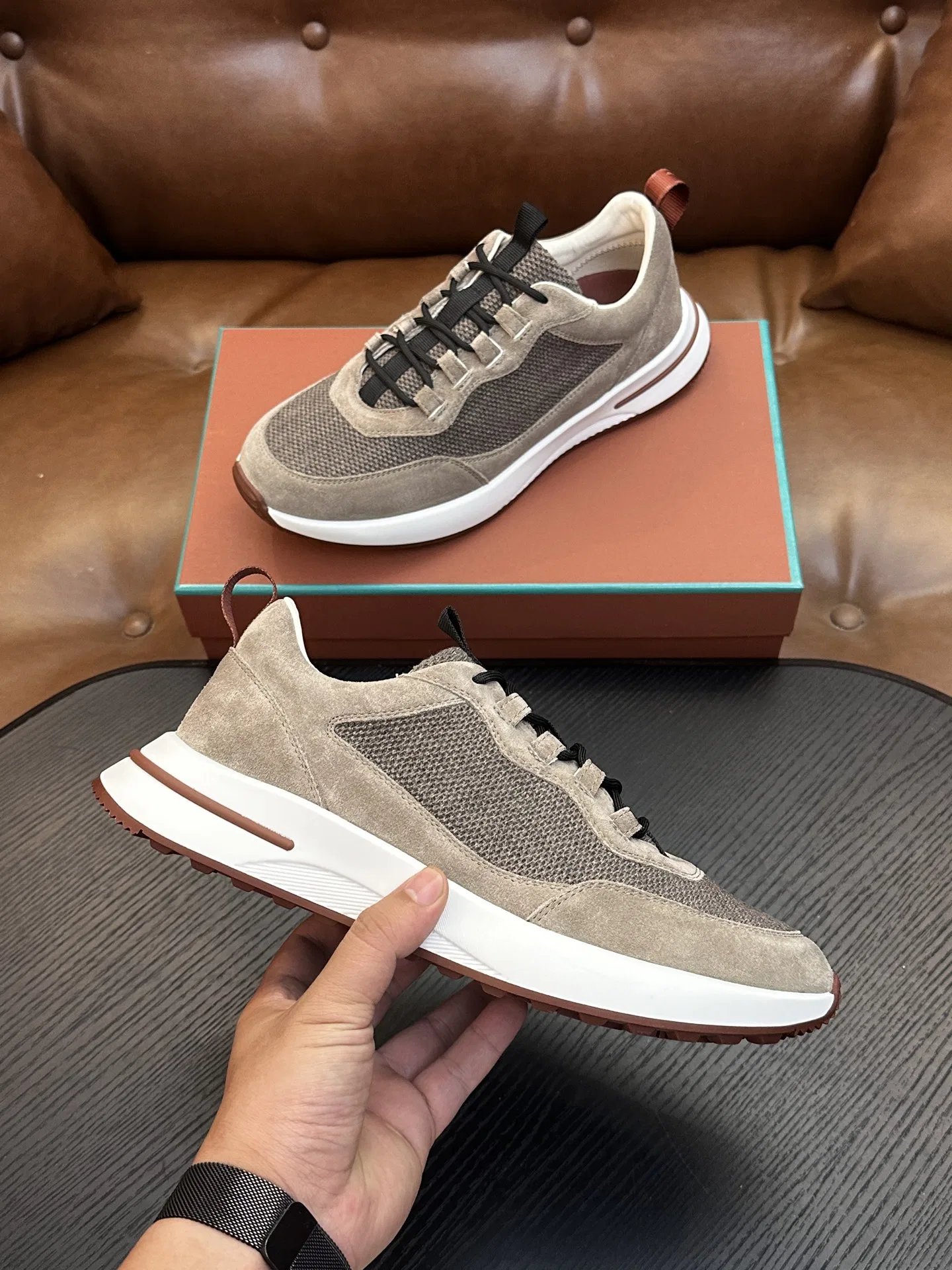 LP 27FW UOUXSPU 007 스니커즈 31