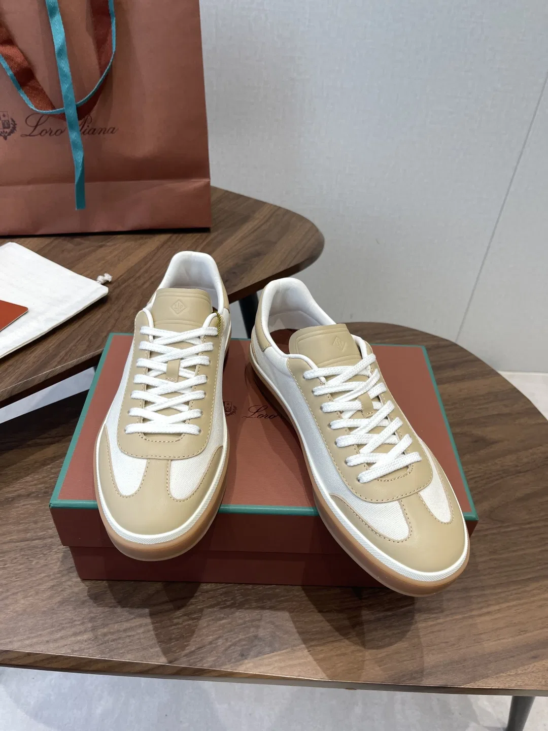 LP 27FW XJBVJYL 006 스니커즈 38