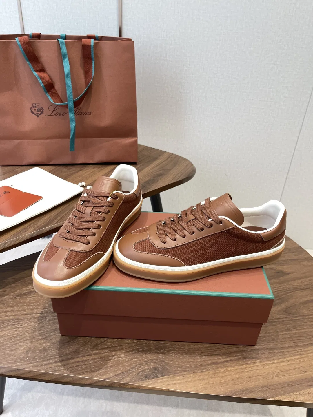 LP 27FW XJBVJYL 006 스니커즈 48