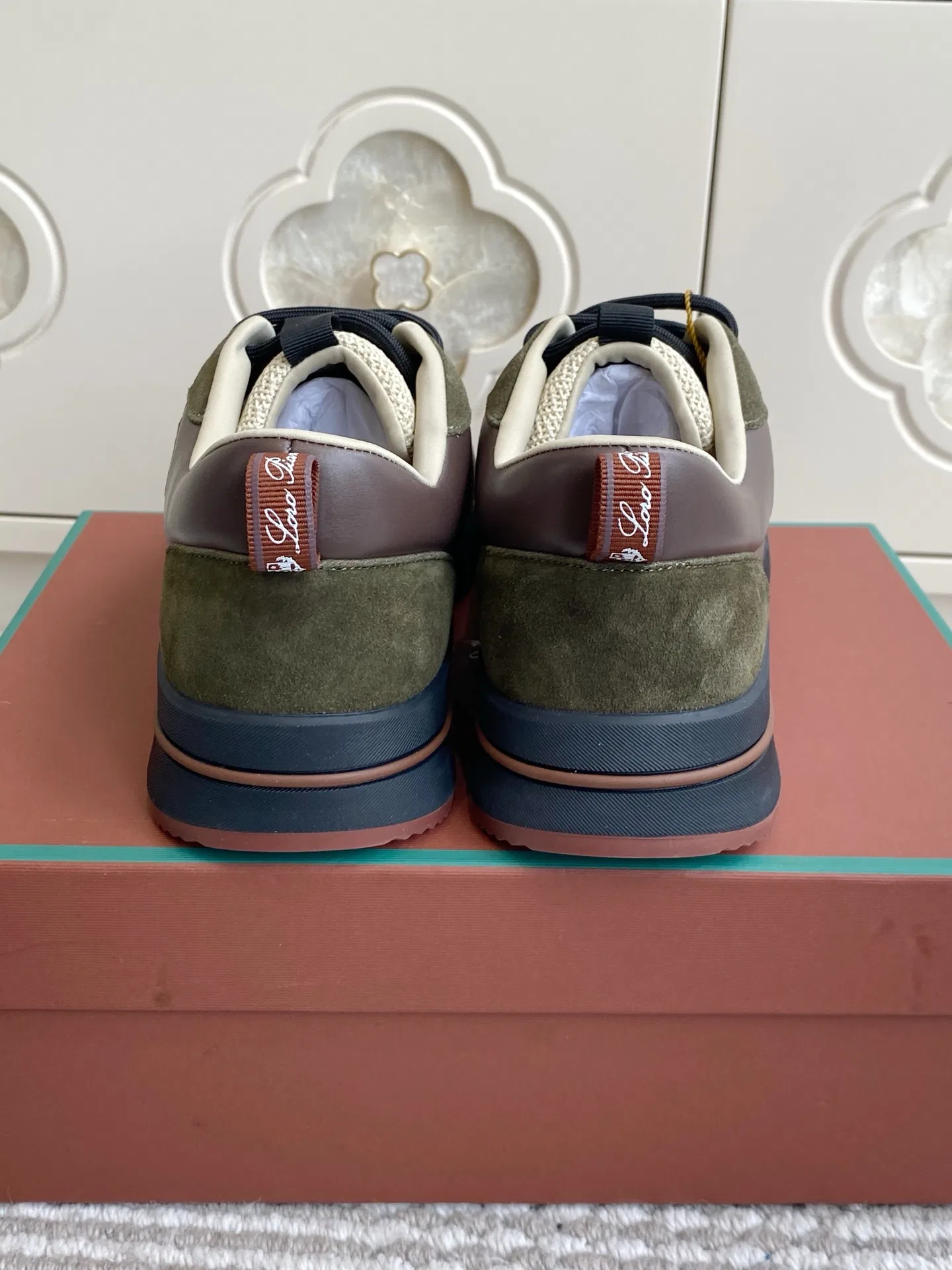 LP 27FW XJBVJYL 011 스니커즈 12