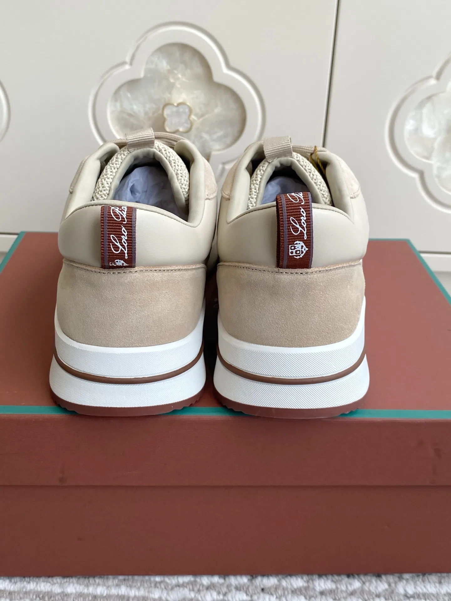 LP 27FW XJBVJYL 011 스니커즈 19
