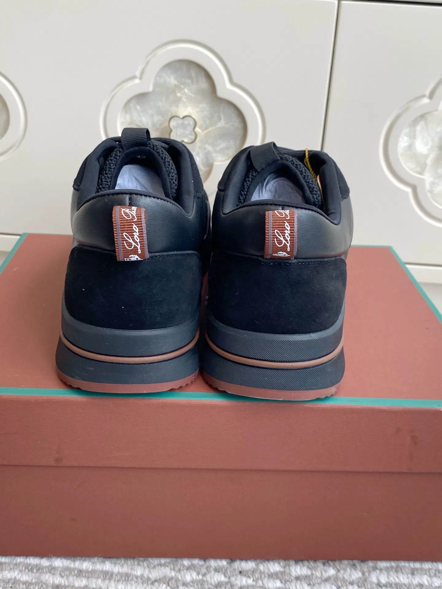 LP 27FW XJBVJYL 011 스니커즈 26