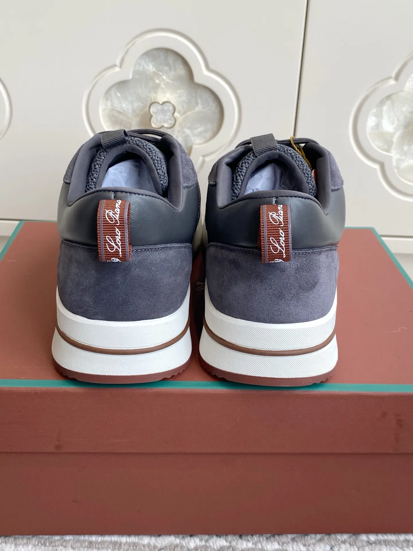 LP 27FW XJBVJYL 011 스니커즈 54