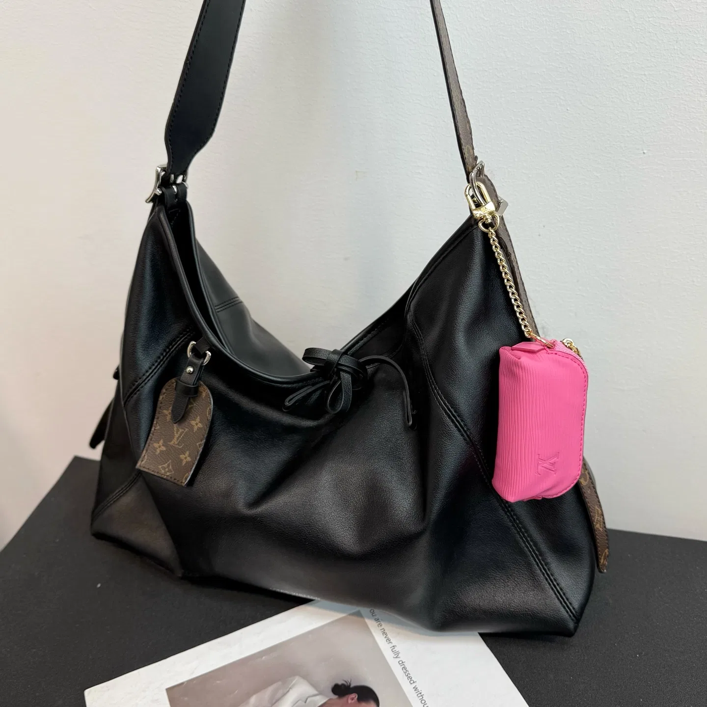 LV 27FW AKUCGHD 008 참 16