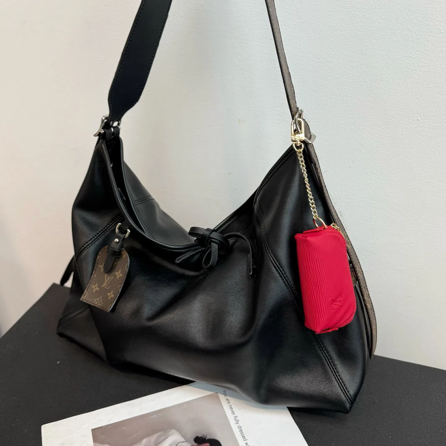 LV 27FW AKUCGHD 008 참 20