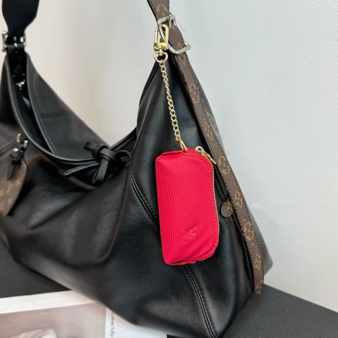 LV 27FW AKUCGHD 008 참 21
