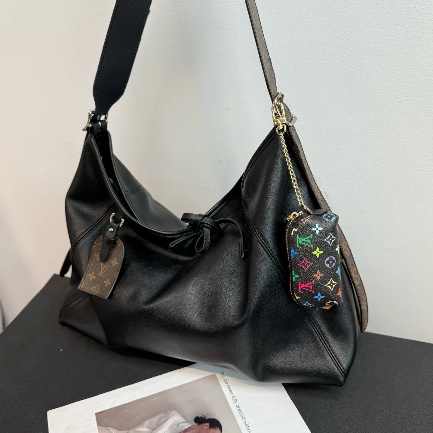 LV 27FW AKUCGHD 008 참 22