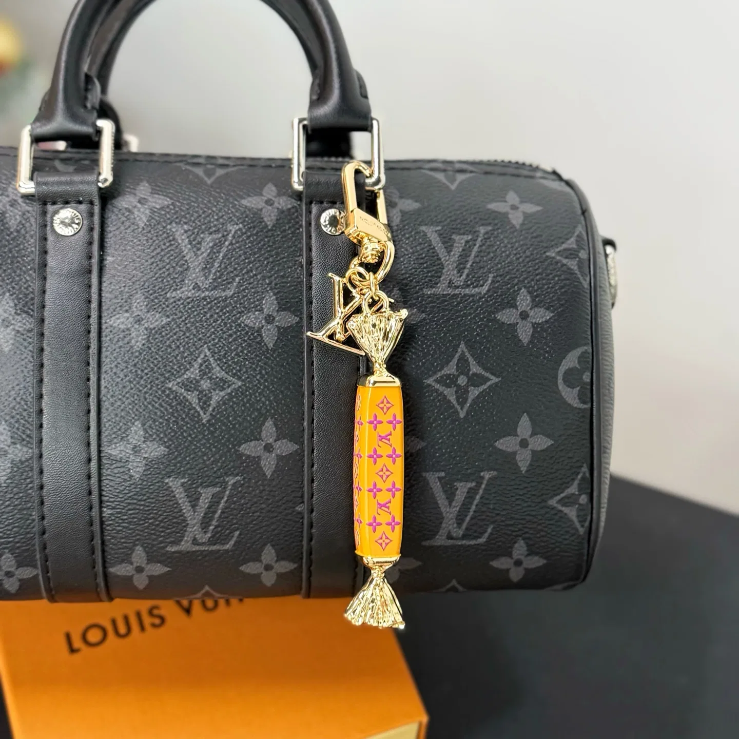 LV 27FW AKUCGHD 018 키링 7