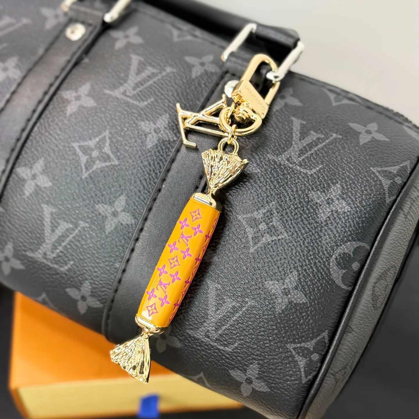 LV 27FW AKUCGHD 018 키링 8