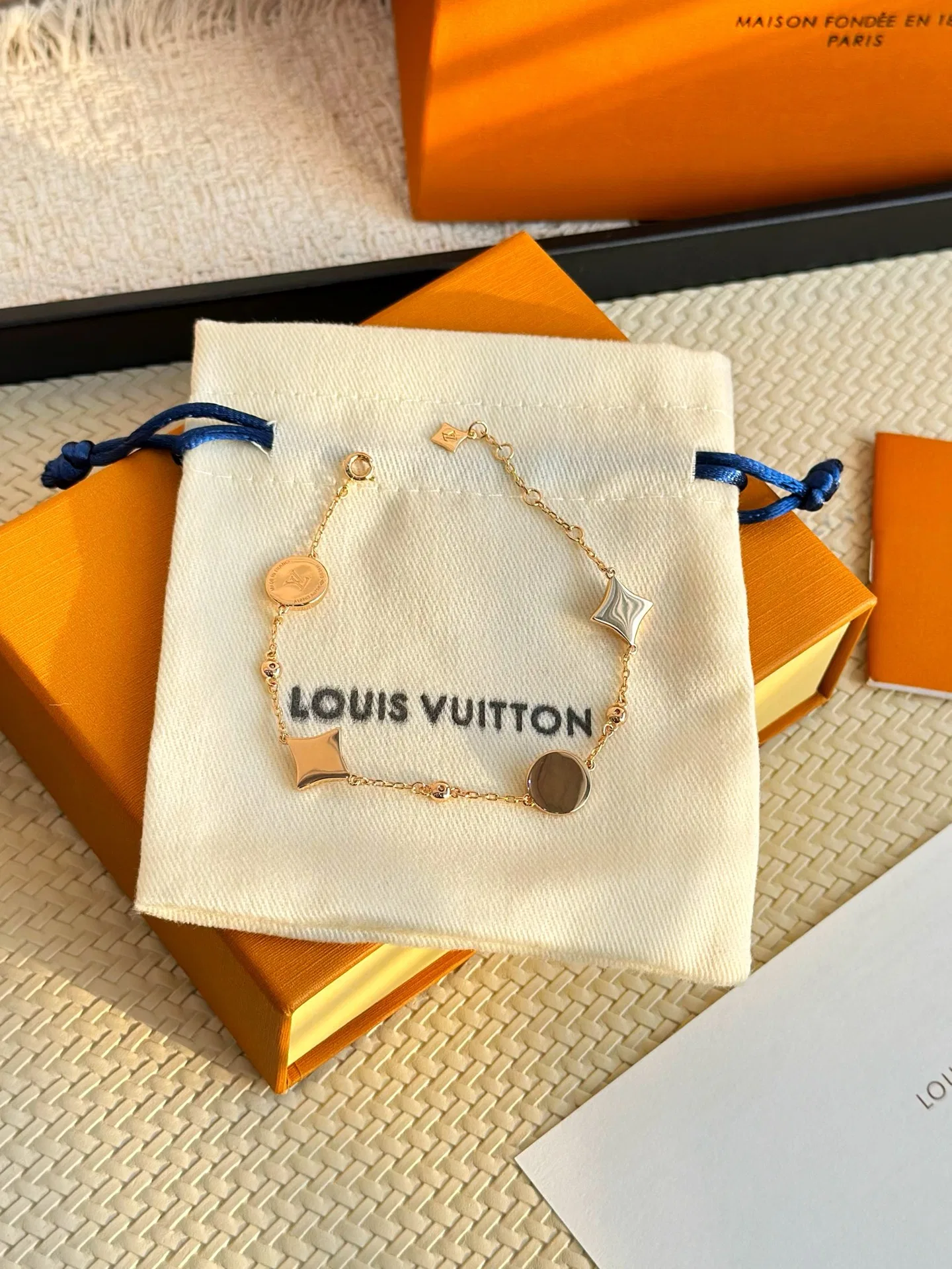 LV 27FW AKUCGHD 024 팔찌 9