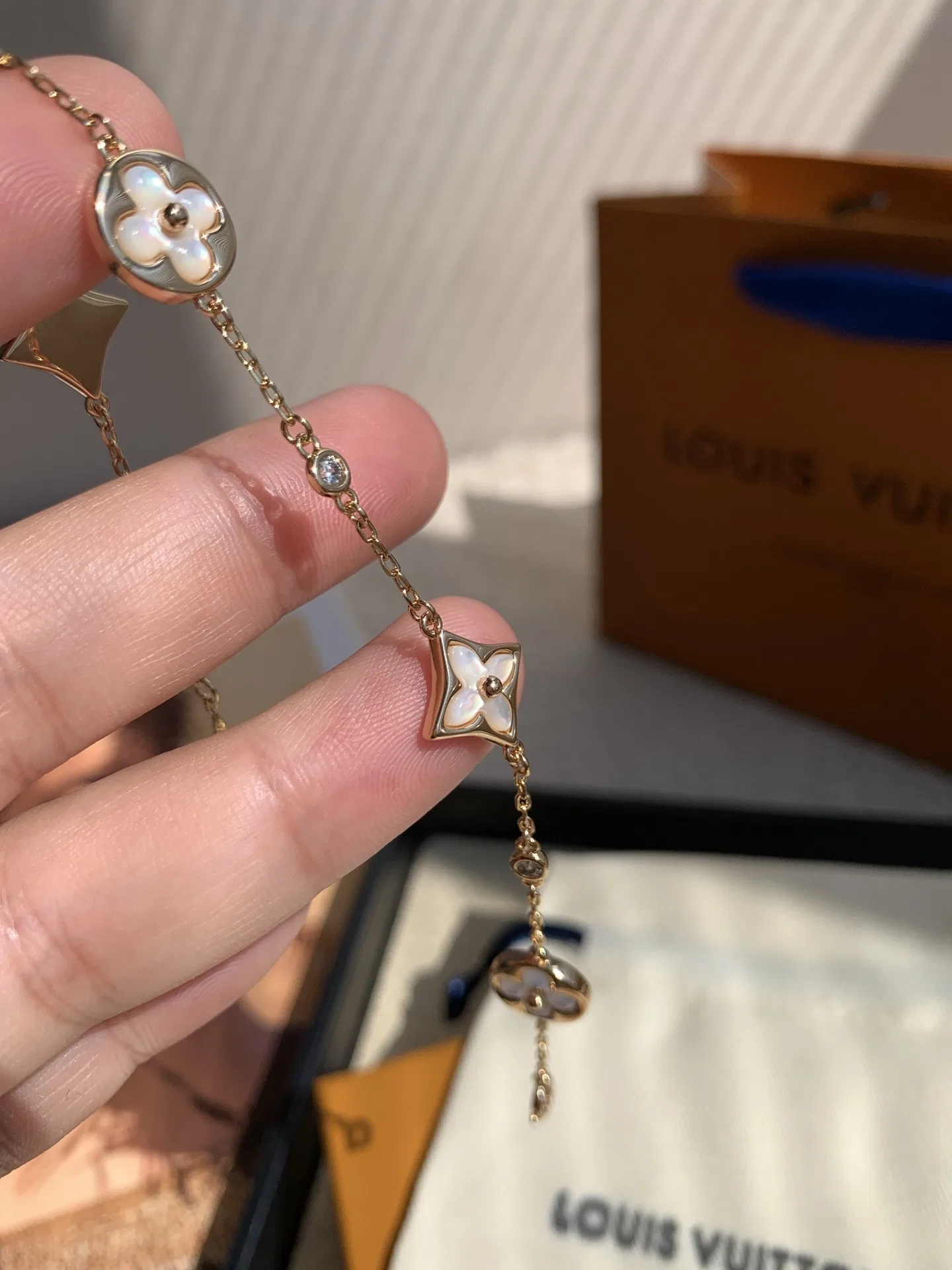 LV 27FW AKUCGHD 024 팔찌 13