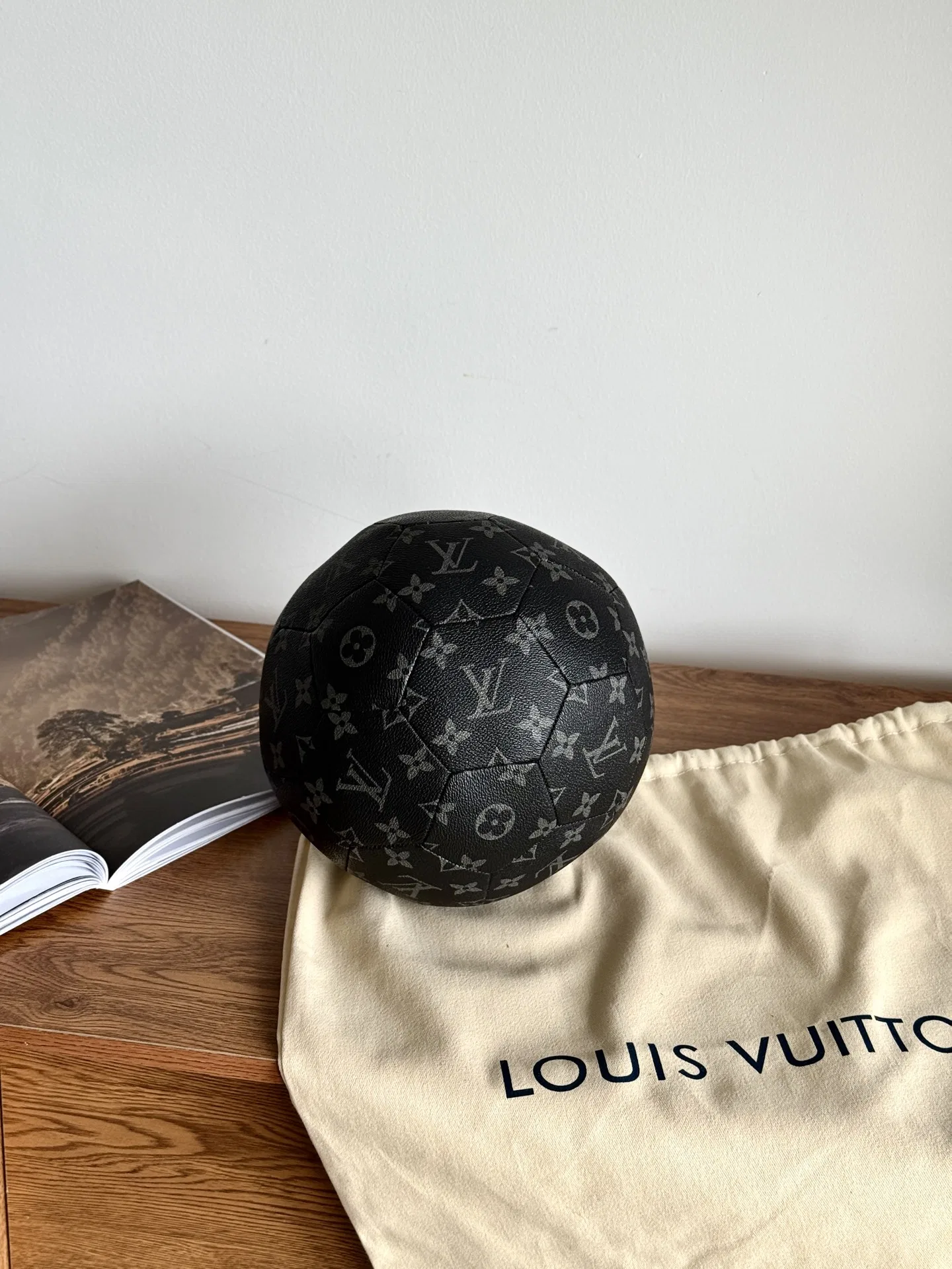 LV 27FW AKUCGHD 029 농구공 20