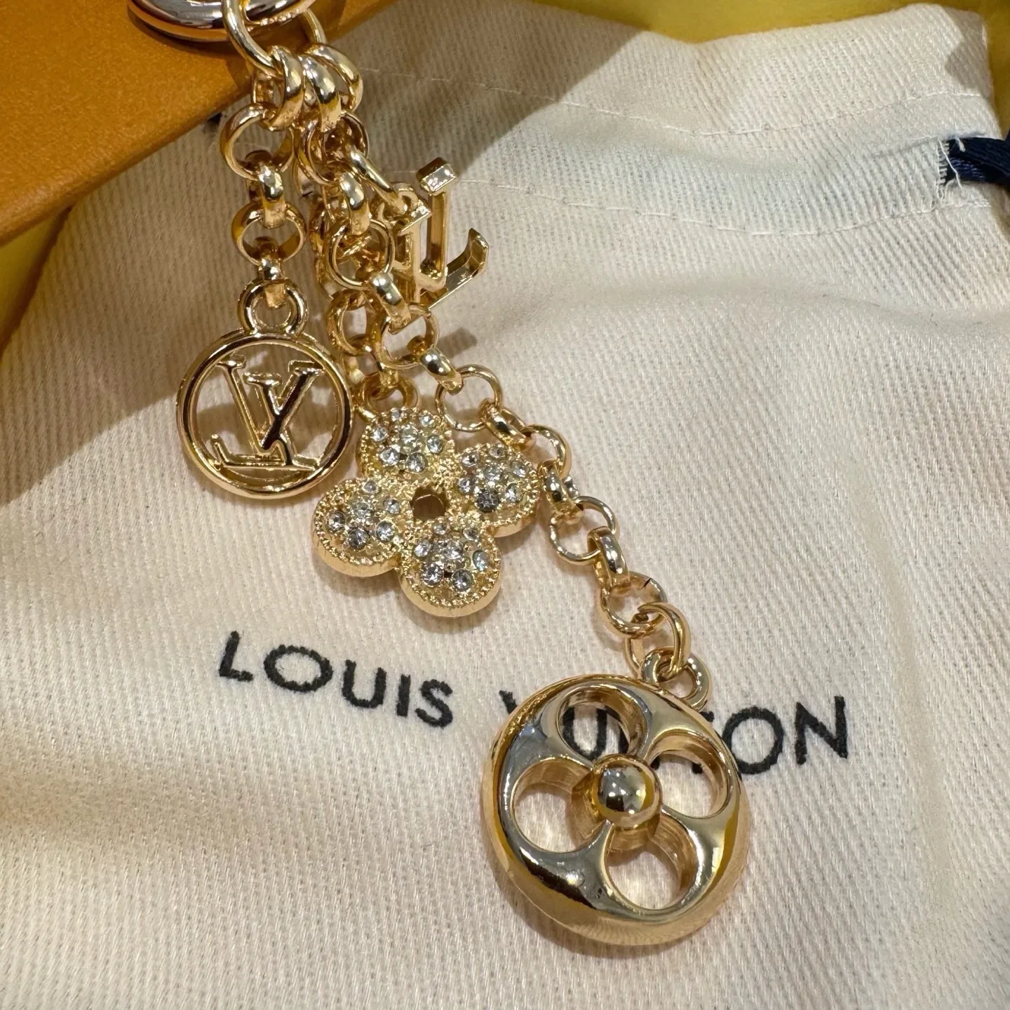 LV 27FW AKUCGHD 031 키링 8