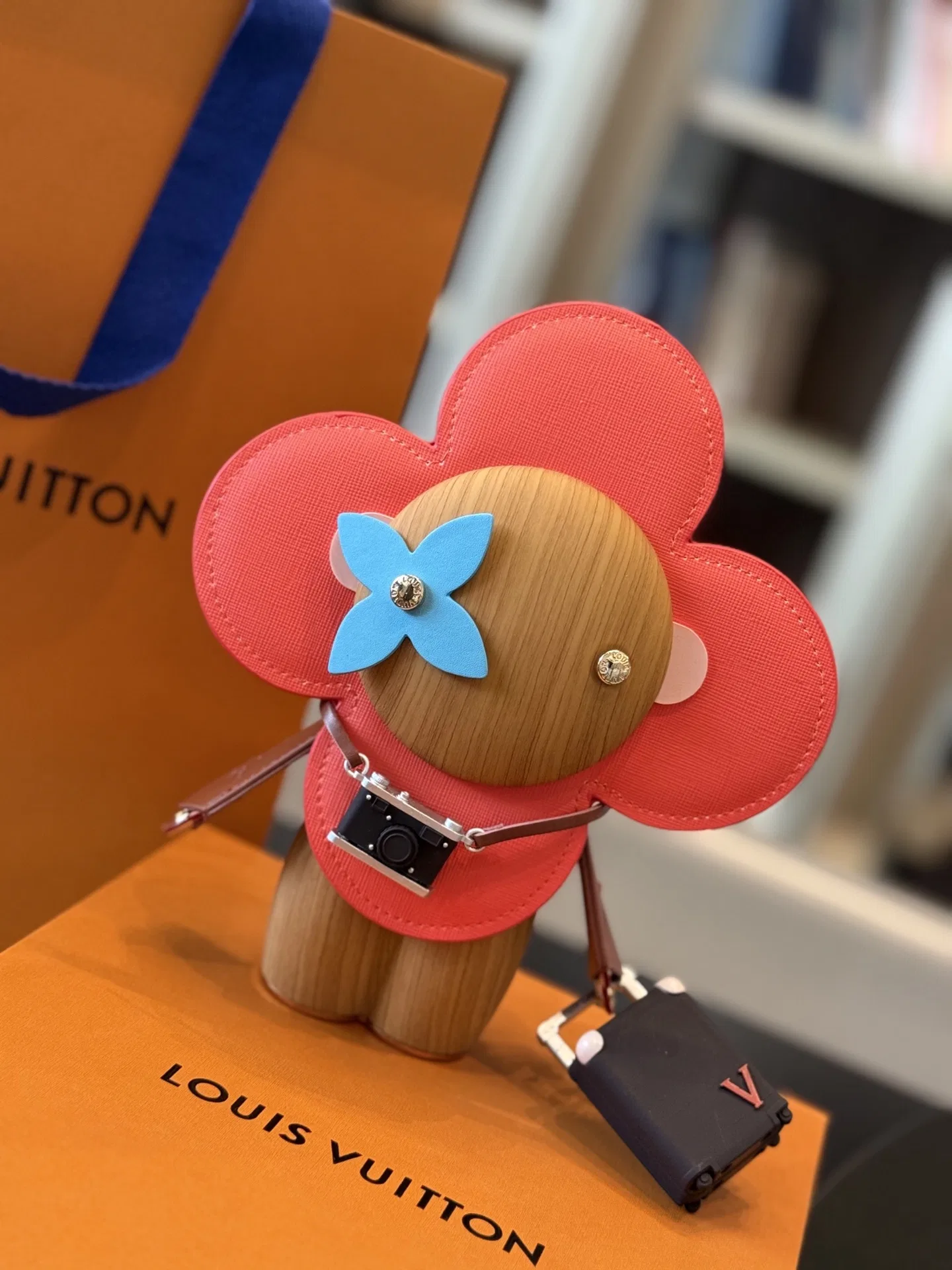 LV 27FW AKUCGHD 038 피규어 33