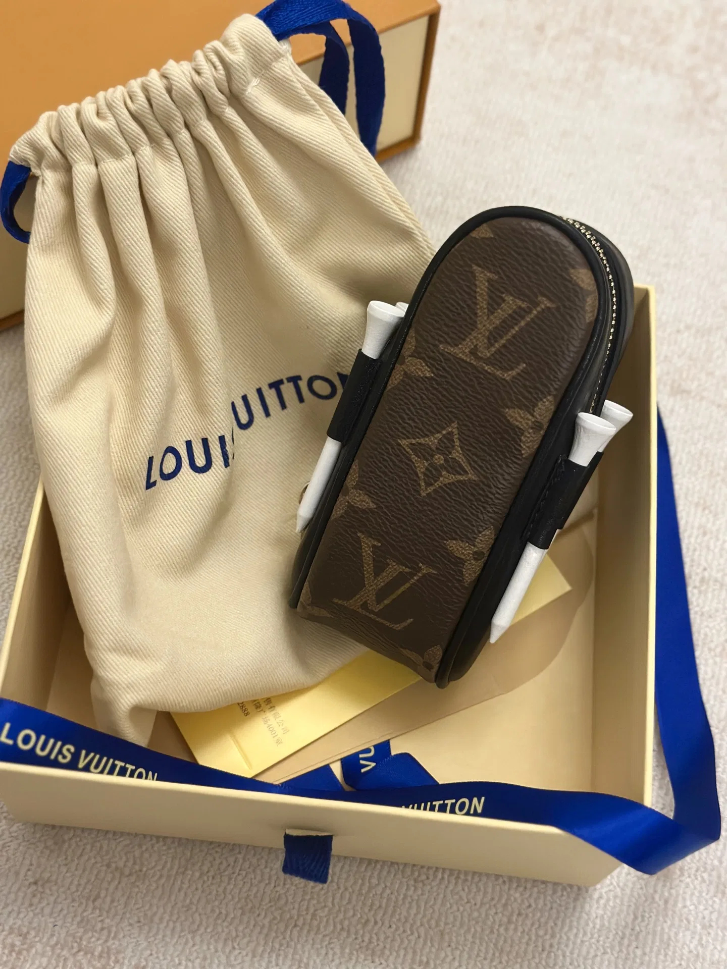 LV 27FW AKUCGHD 041 골프공케이스 12