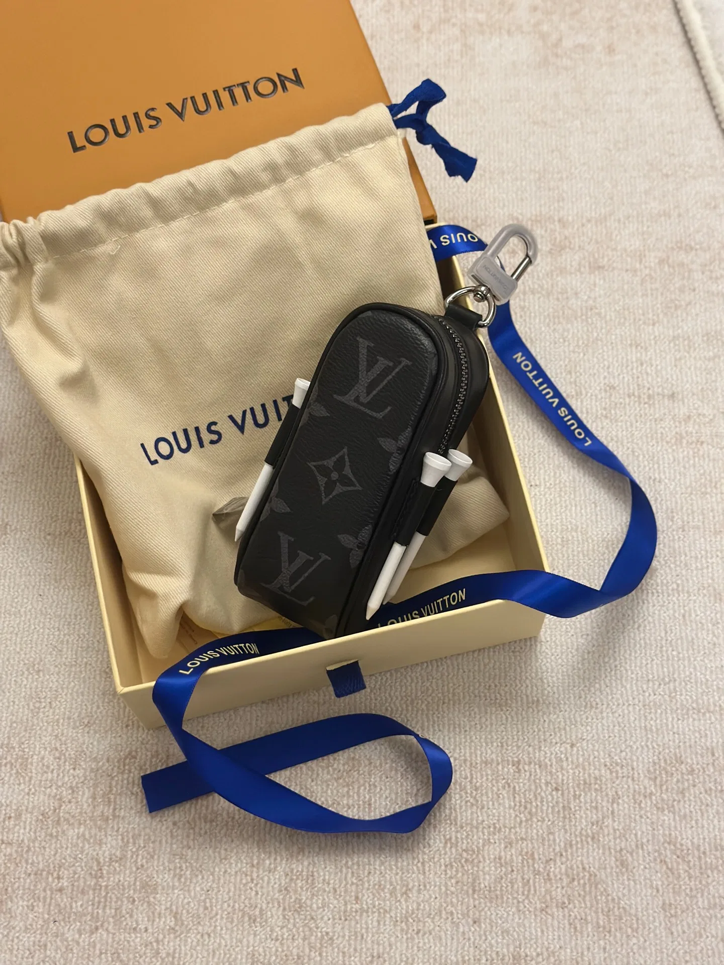 LV 27FW AKUCGHD 041 골프공케이스 25