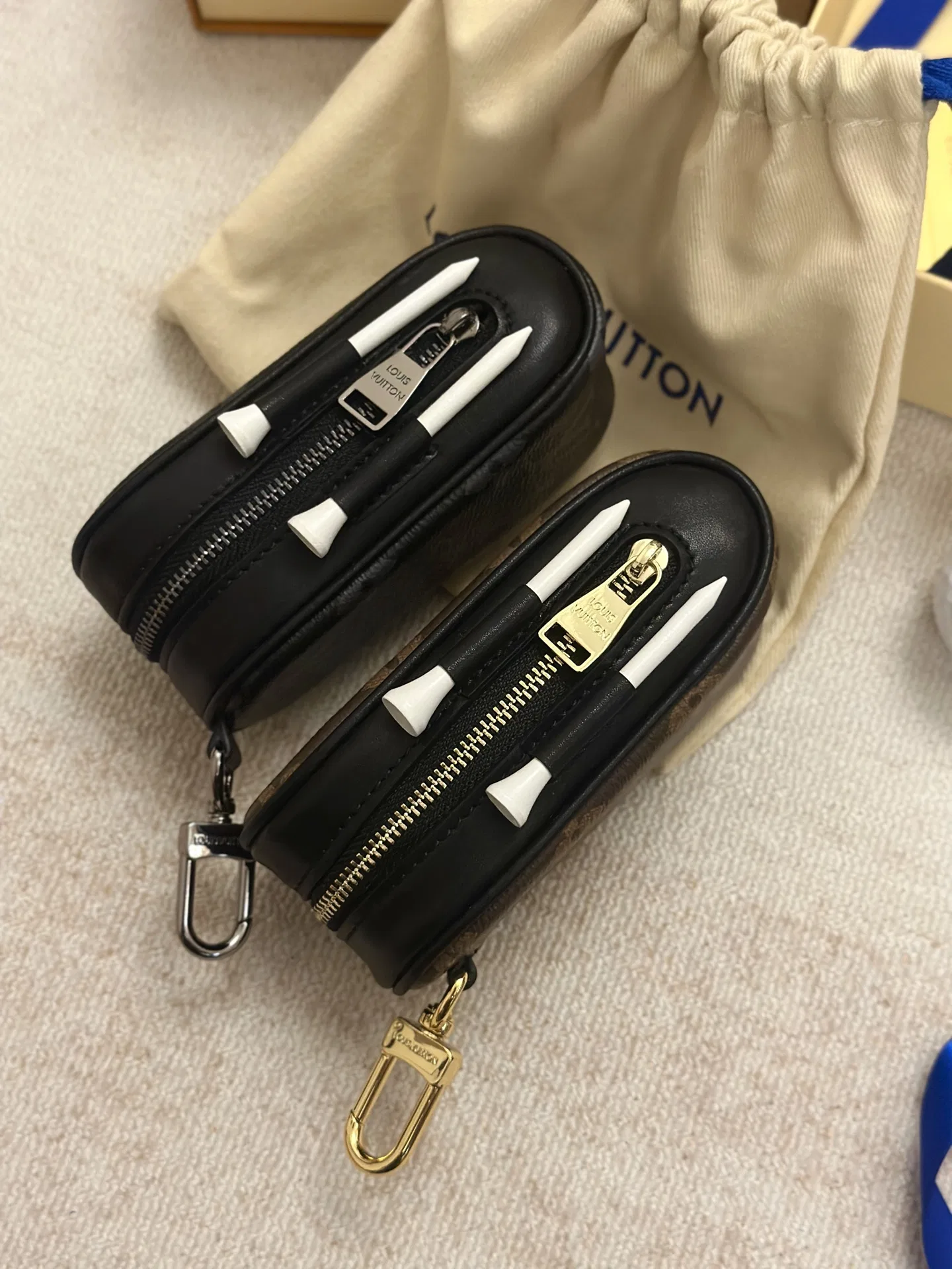 LV 27FW AKUCGHD 041 골프공케이스 29