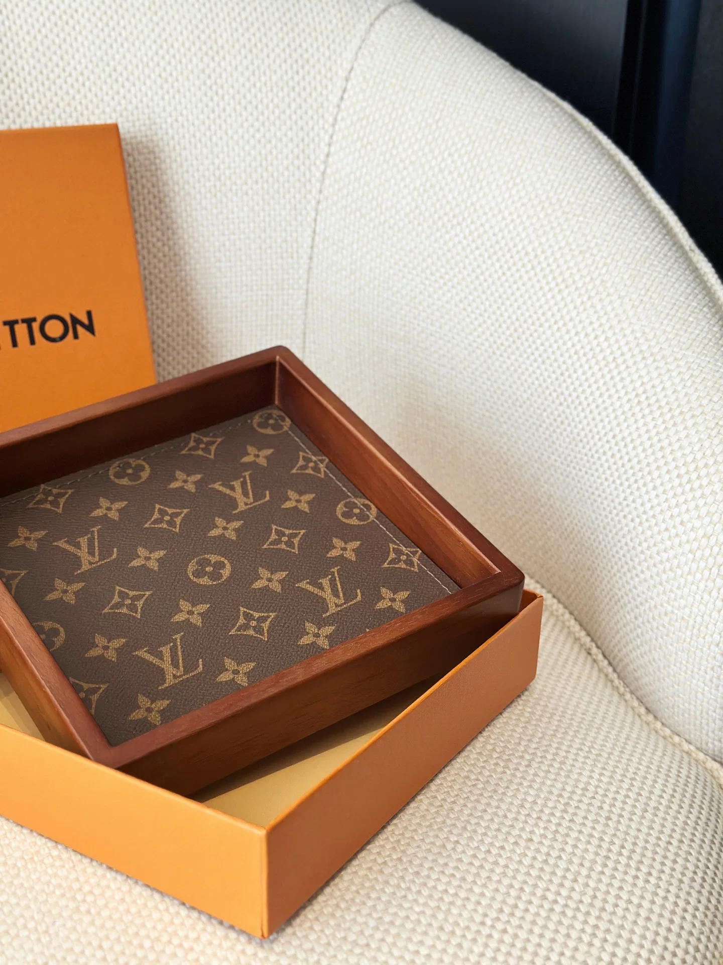 LV 27FW AKUCGHD 043 트레이 17